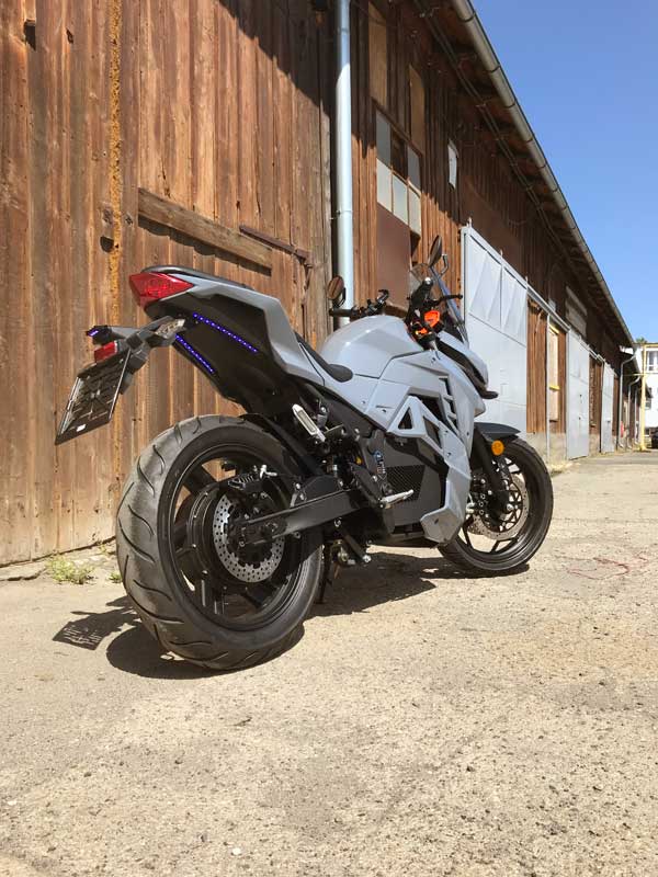 electric motorcycle seller in Czech