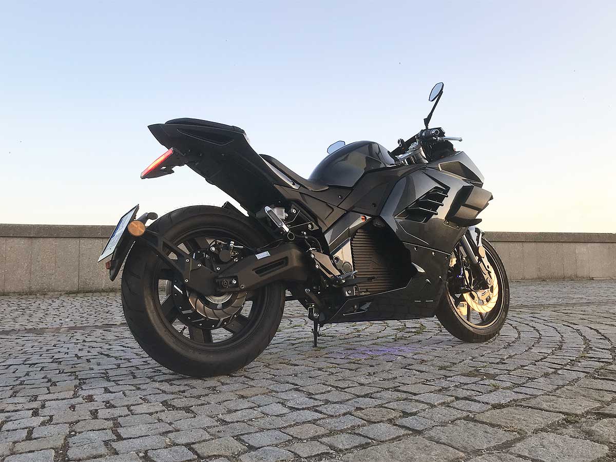 electric motorbike sales in Prague